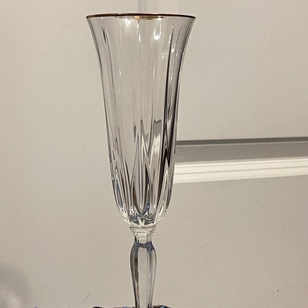 Noritake Vendome gold rimmed champagne flutes